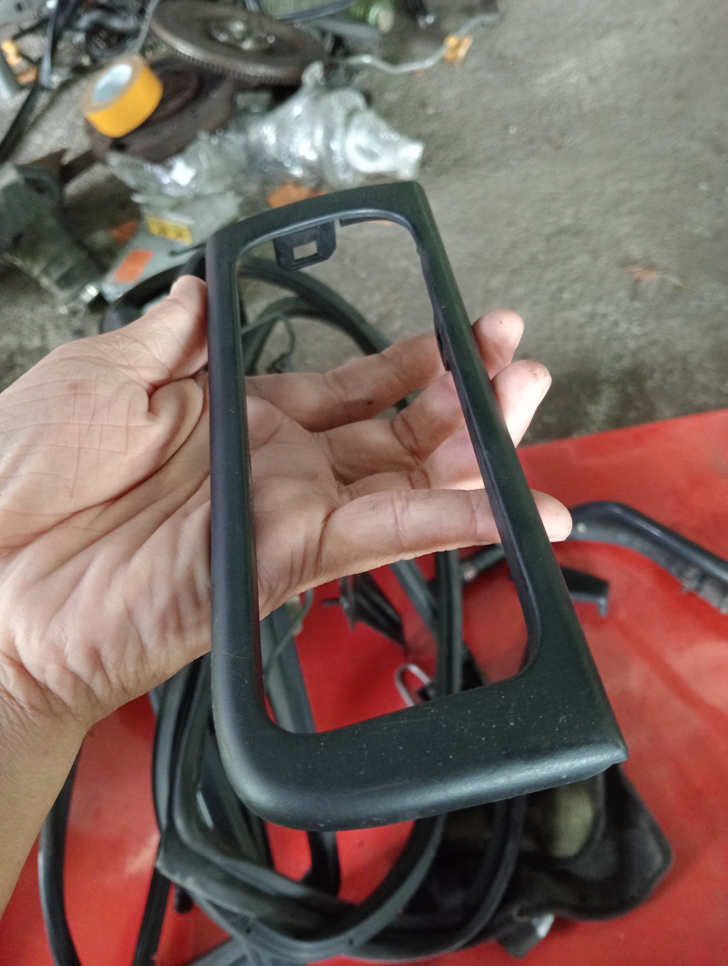 Chevrolet Optra | 1.6 | AC Trim Cover Rear Passenger Side