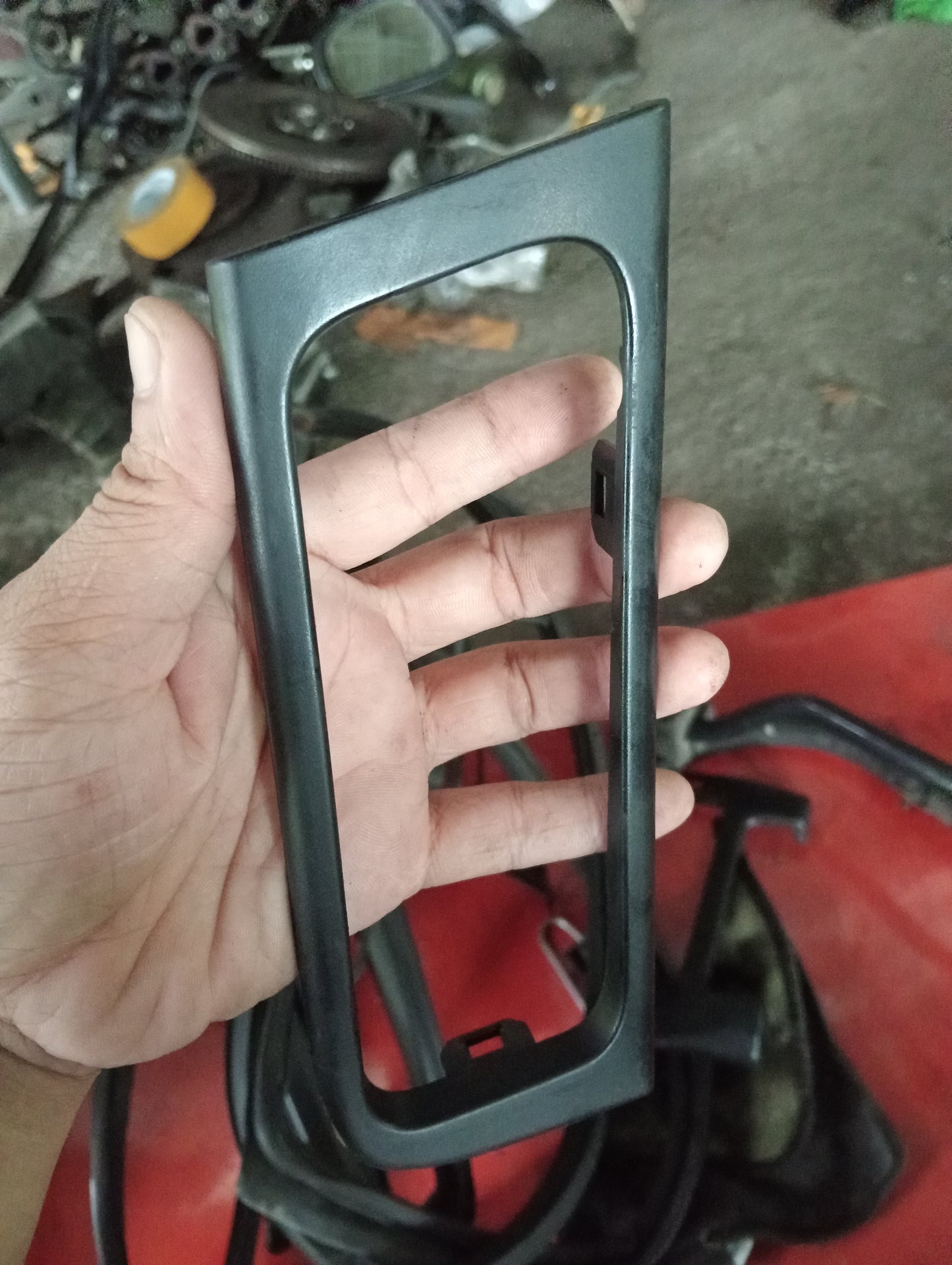 Chevrolet Optra | 1.6 | AC Trim Cover Rear Passenger Side