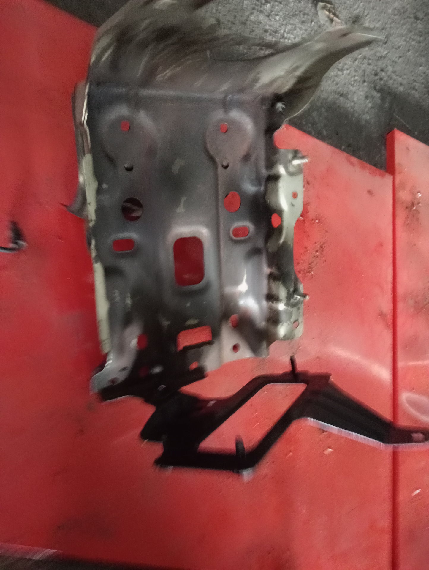 Chevrolet Optra | 1.6 | Battery Bracket