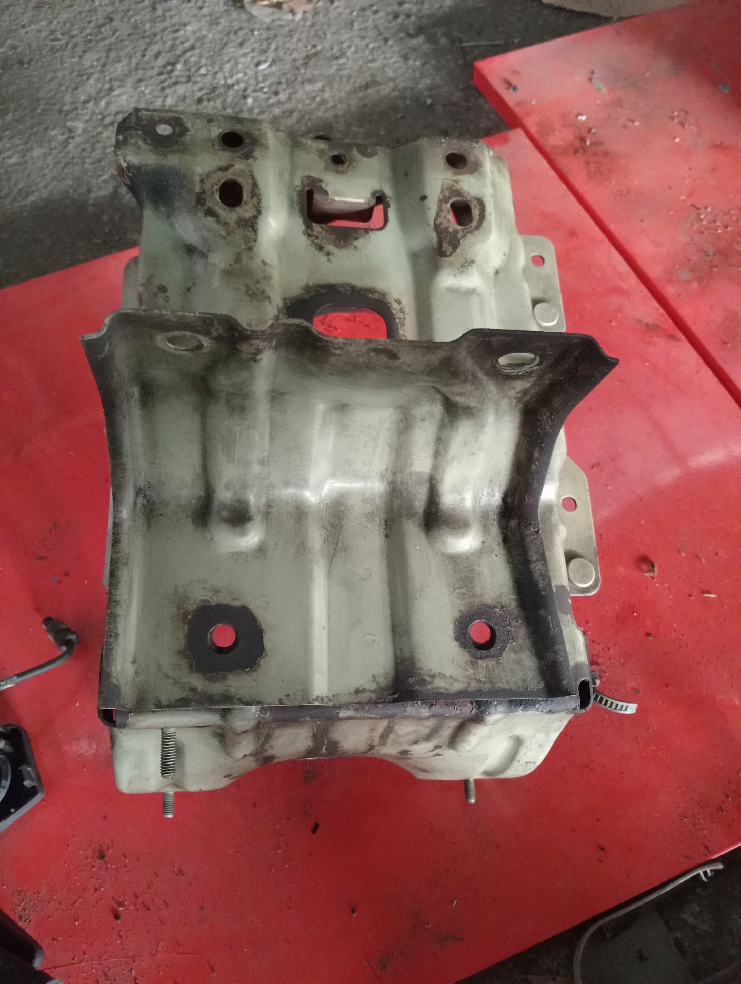 Chevrolet Optra | 1.6 | Battery Bracket