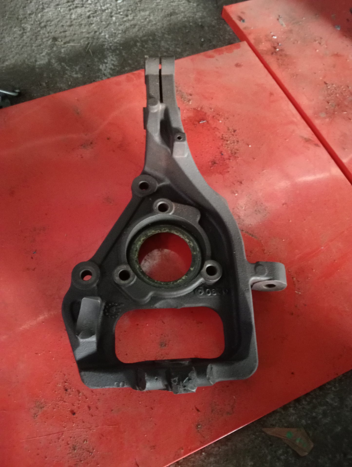 Chevrolet Optra | 1.6 | Steering Knuckle