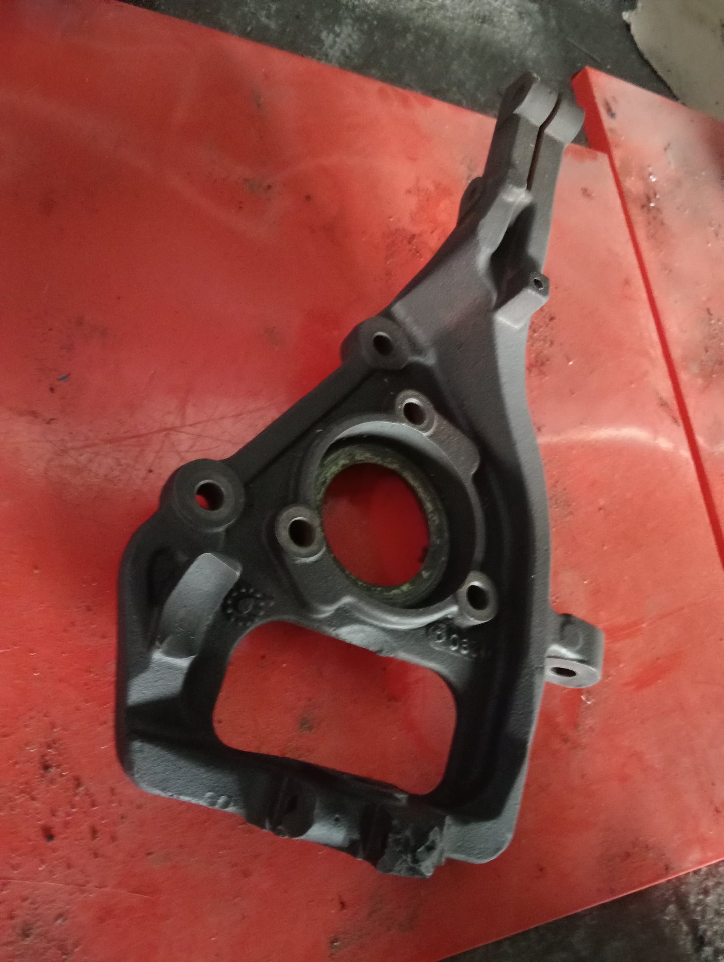 Chevrolet Optra | 1.6 | Steering Knuckle