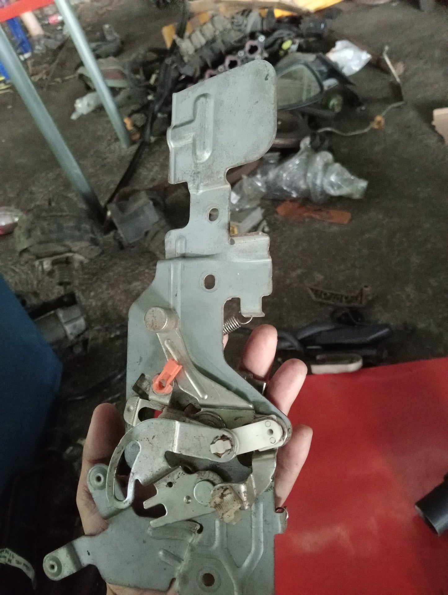 Chevrolet Optra | 1.6 | Hood Lock Actuator