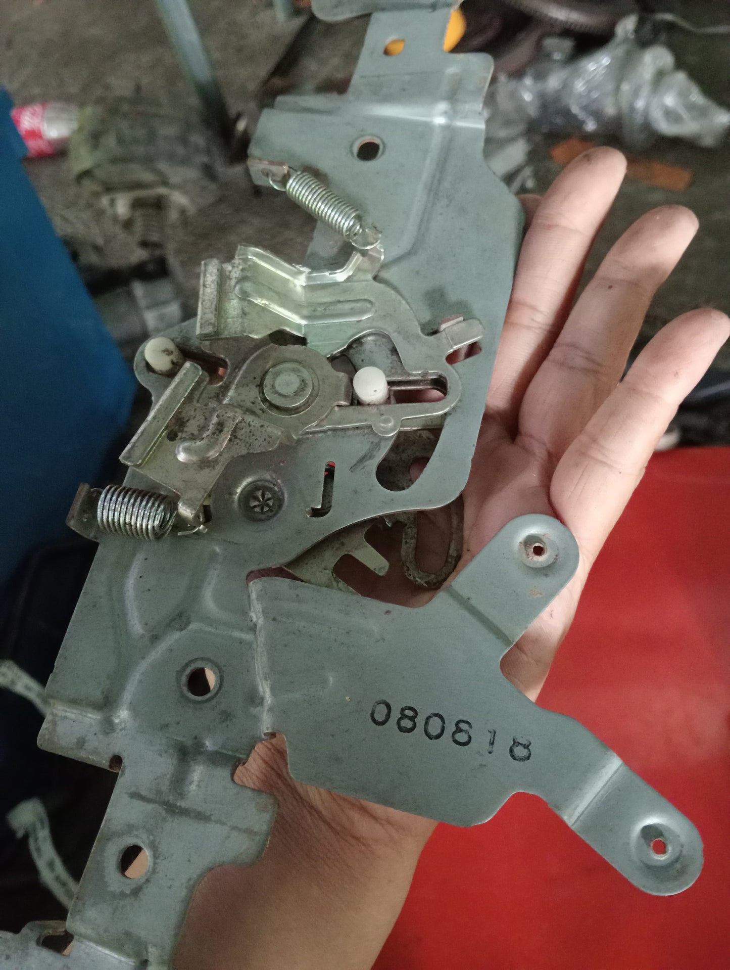 Chevrolet Optra | 1.6 | Hood Lock Actuator