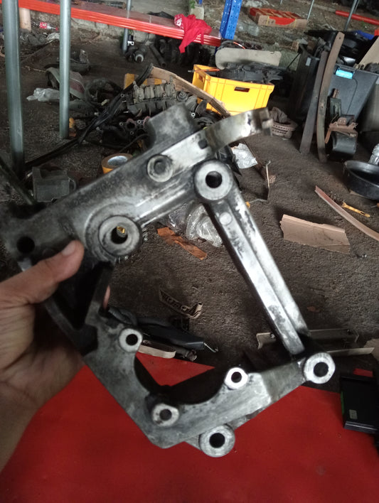 Chevrolet Optra | 1.6 | Alternator Bracket