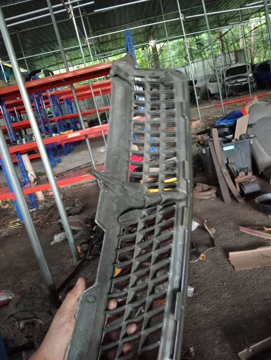 Chevrolet Optra | 1.6 | Front Grill