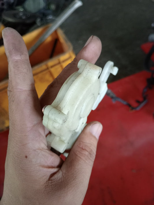 Nissan Exalta | Truck Lock Actuator