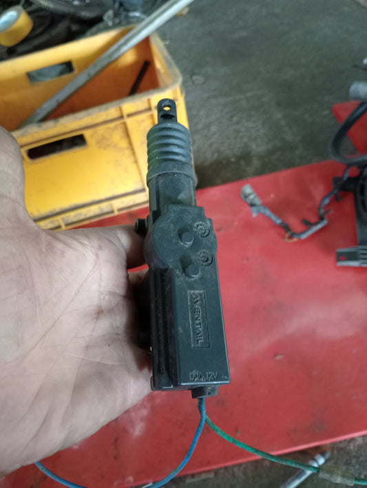 Nissan Exalta | Central Lock