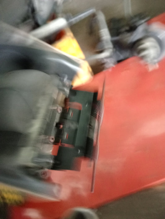 Ford Explorer | Eddie Bauer | 2005 | Shades Holder