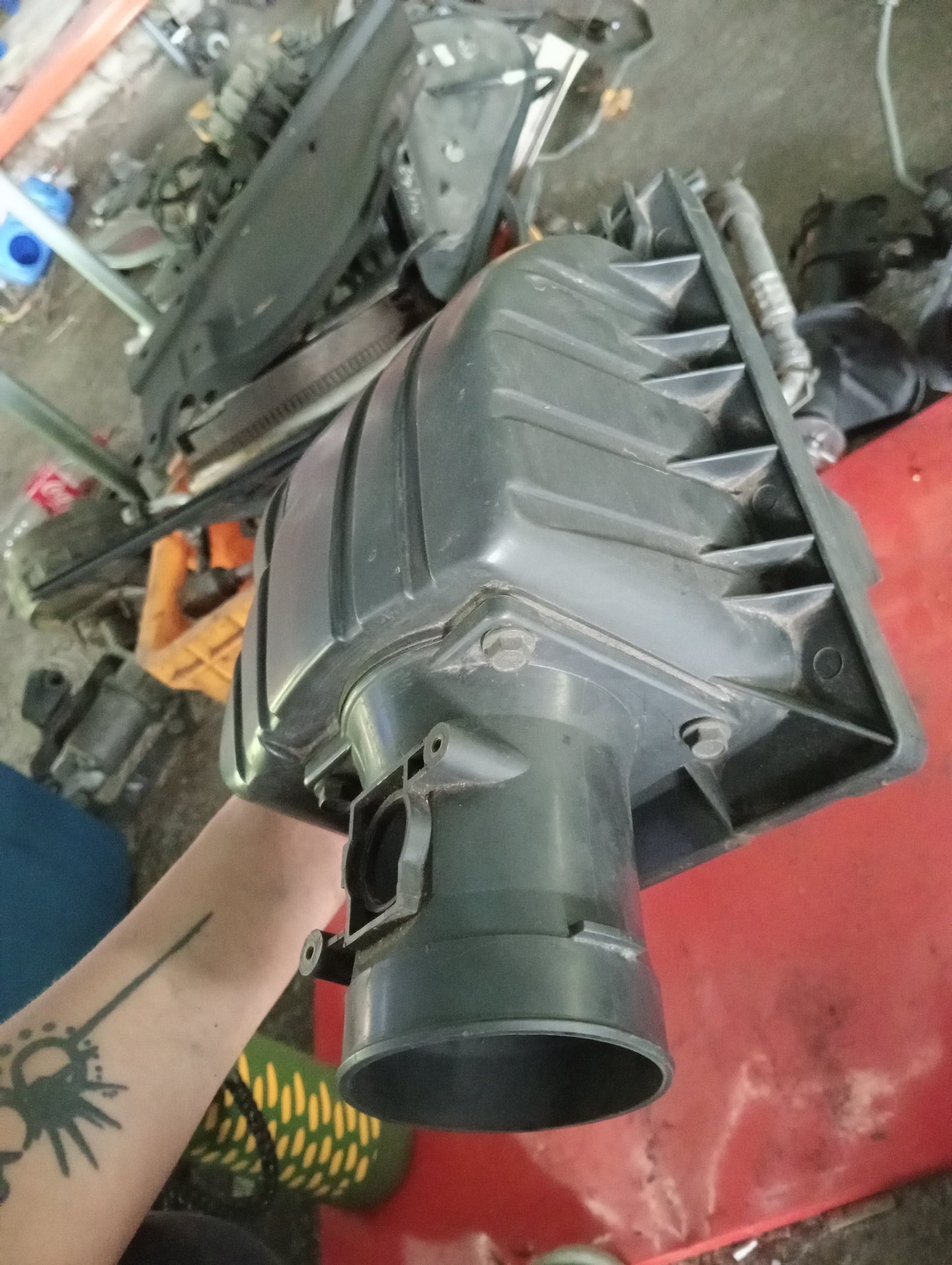 Ford Explorer | Eddie Bauer | 2005 | Air Cleaner Box Cover