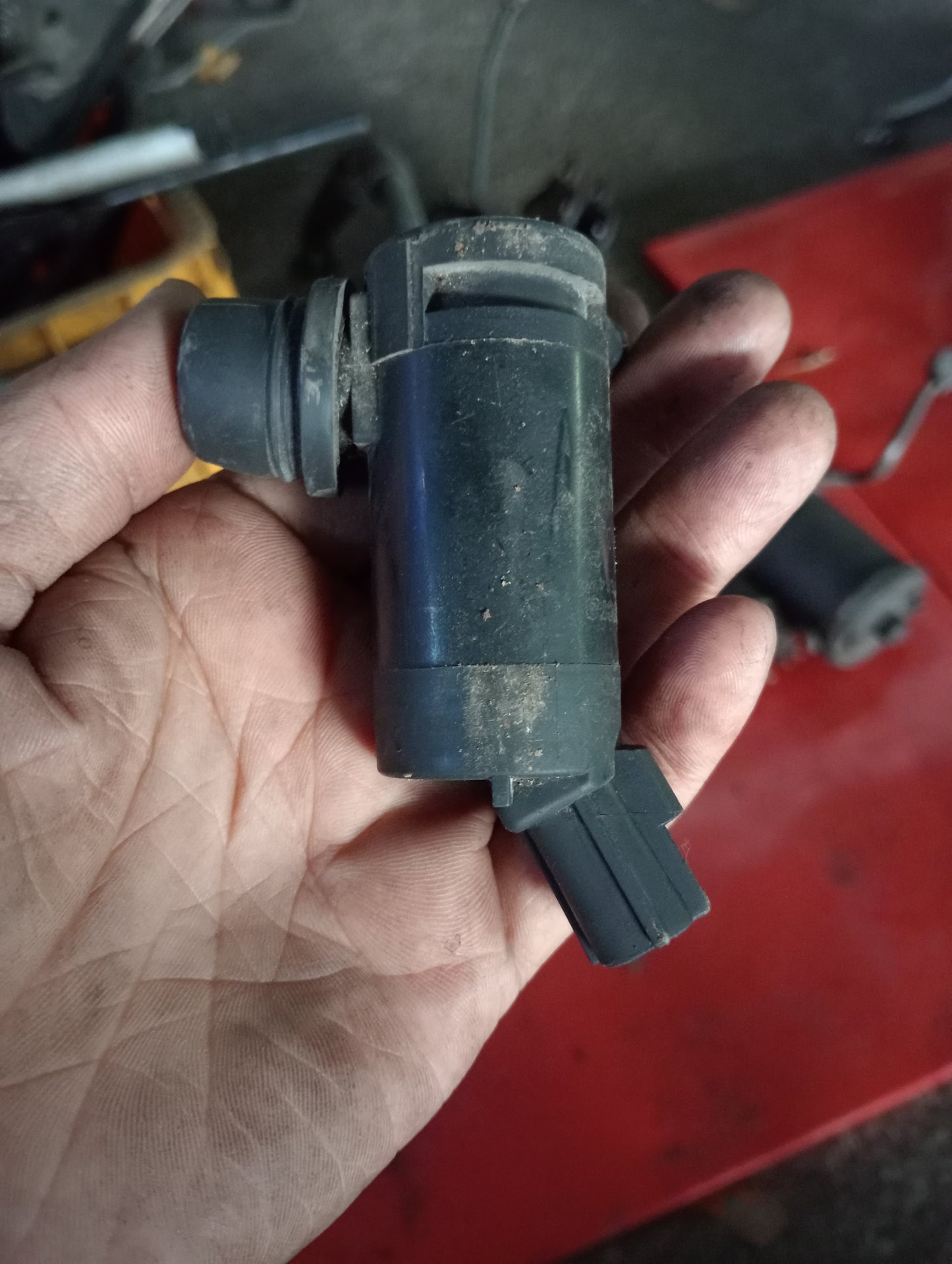 Ford Explorer | Eddie Bauer | 2005 | Washer Tank Motor