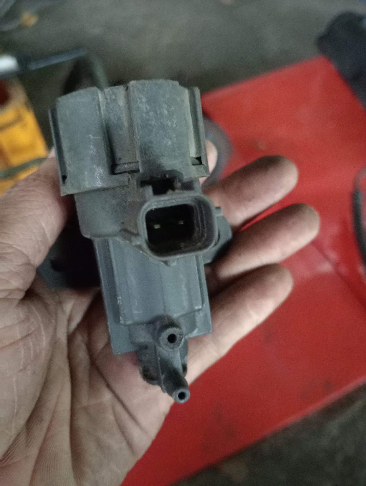 Ford Explorer | Eddie Bauer | 2005 | EGR Valve