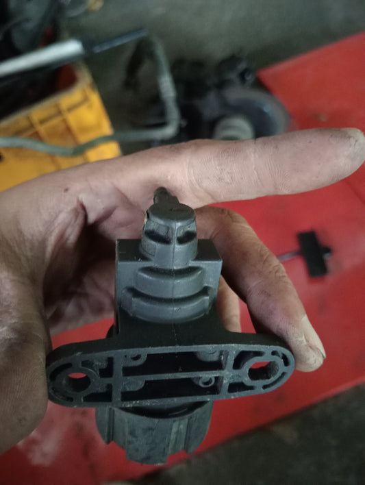 Ford Explorer | Eddie Bauer | 2005 | EGR Valve