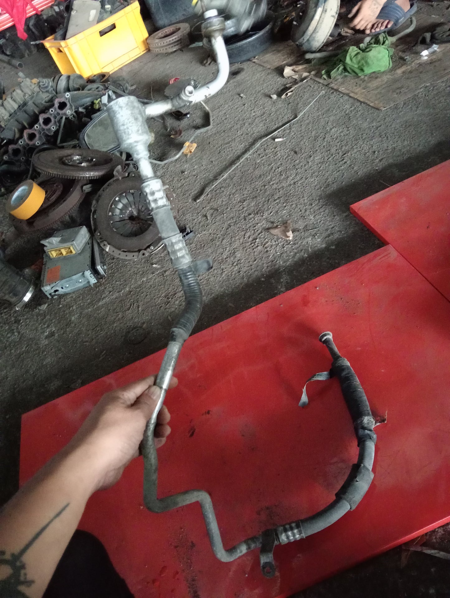 Ford Explorer | Eddie Bauer | 2005 | Aircon Hose