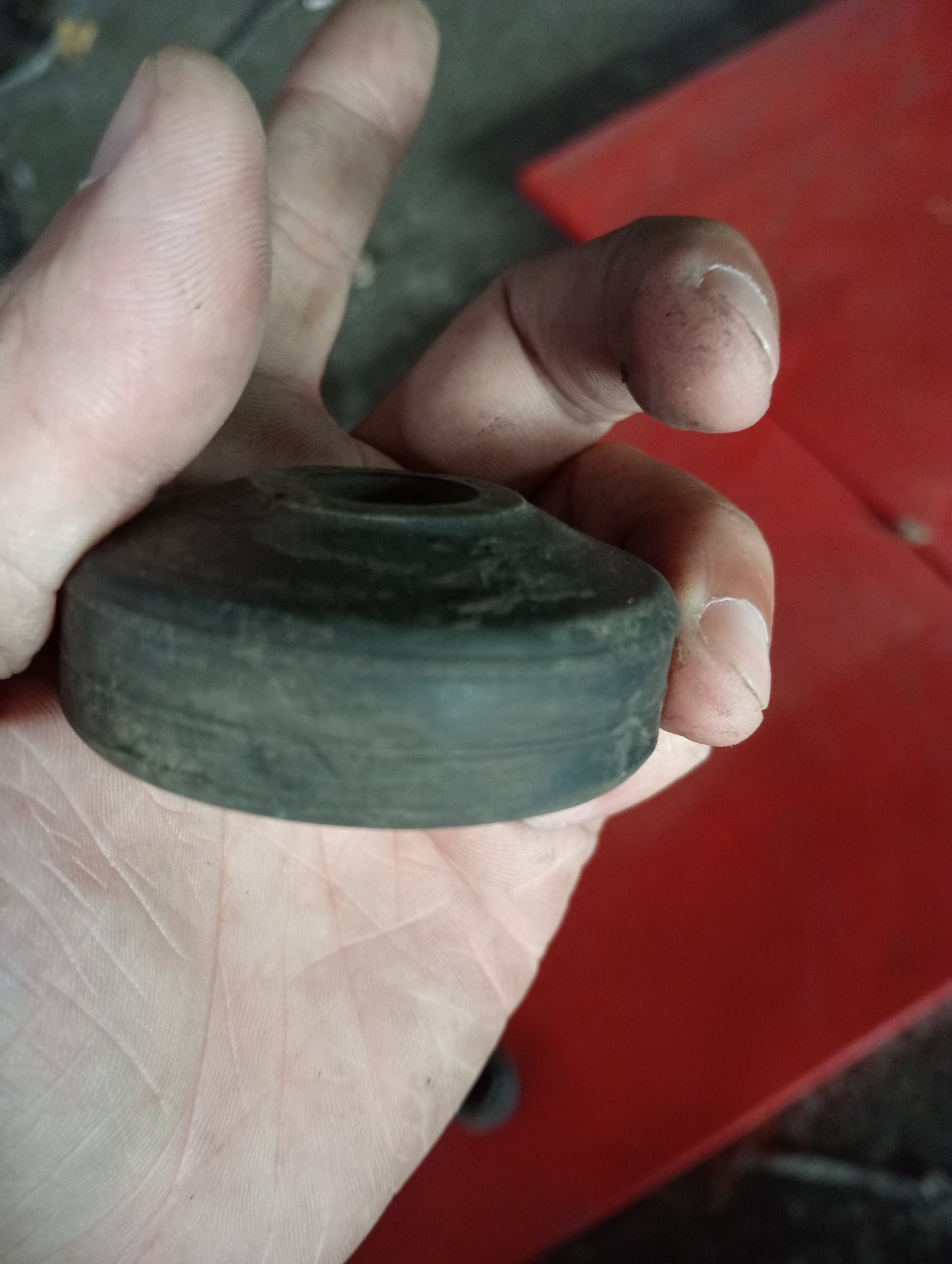 Ford Explorer | Eddie Bauer | 2005 | Bushing