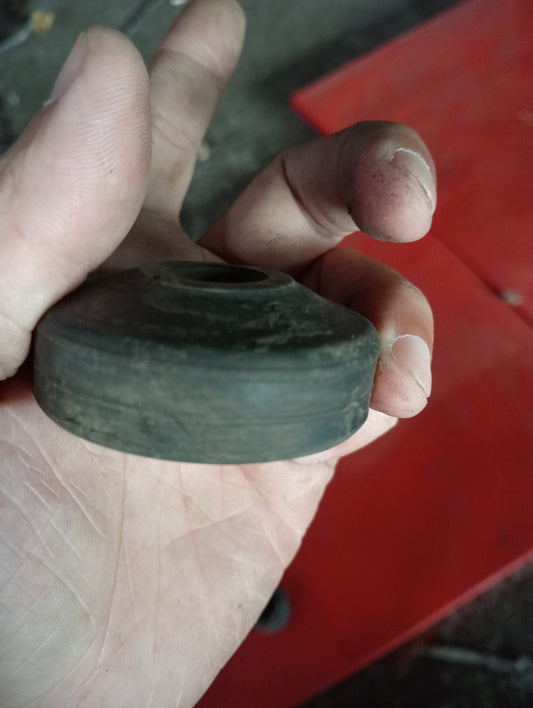 Ford Explorer | Eddie Bauer | 2005 | Bushing