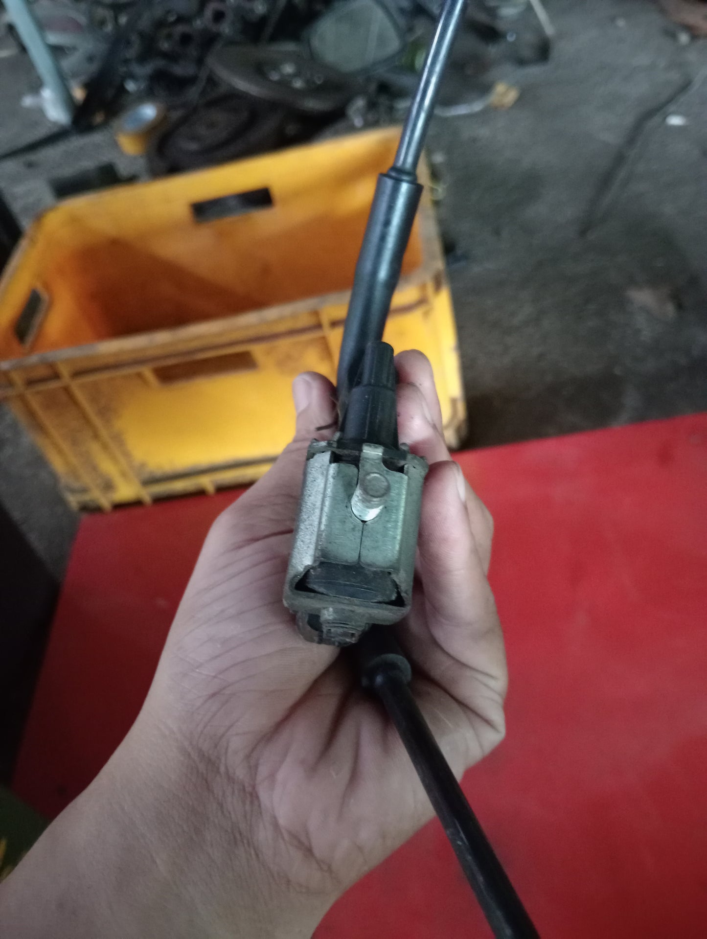 Ford Escape | 2.3 | Valve Vacuum