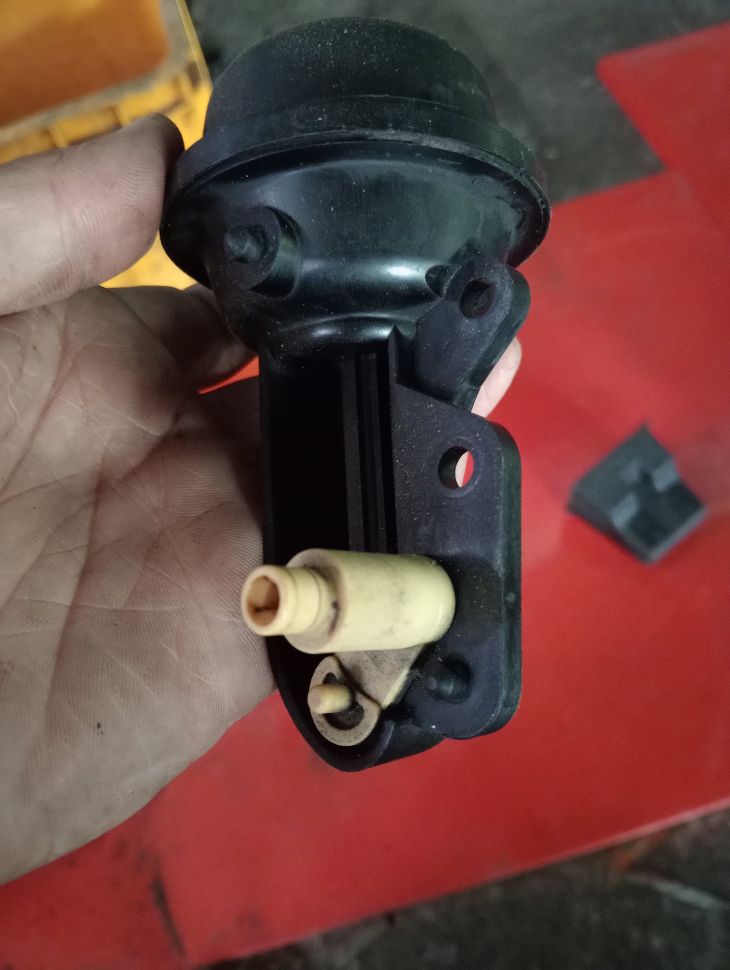 Ford Escape | 2.3 | Oil Filter Housing