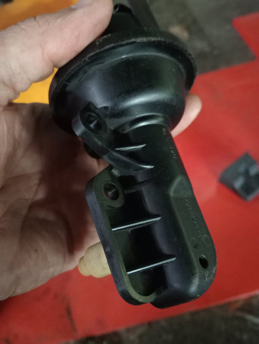 Ford Escape | 2.3 | Oil Filter Housing