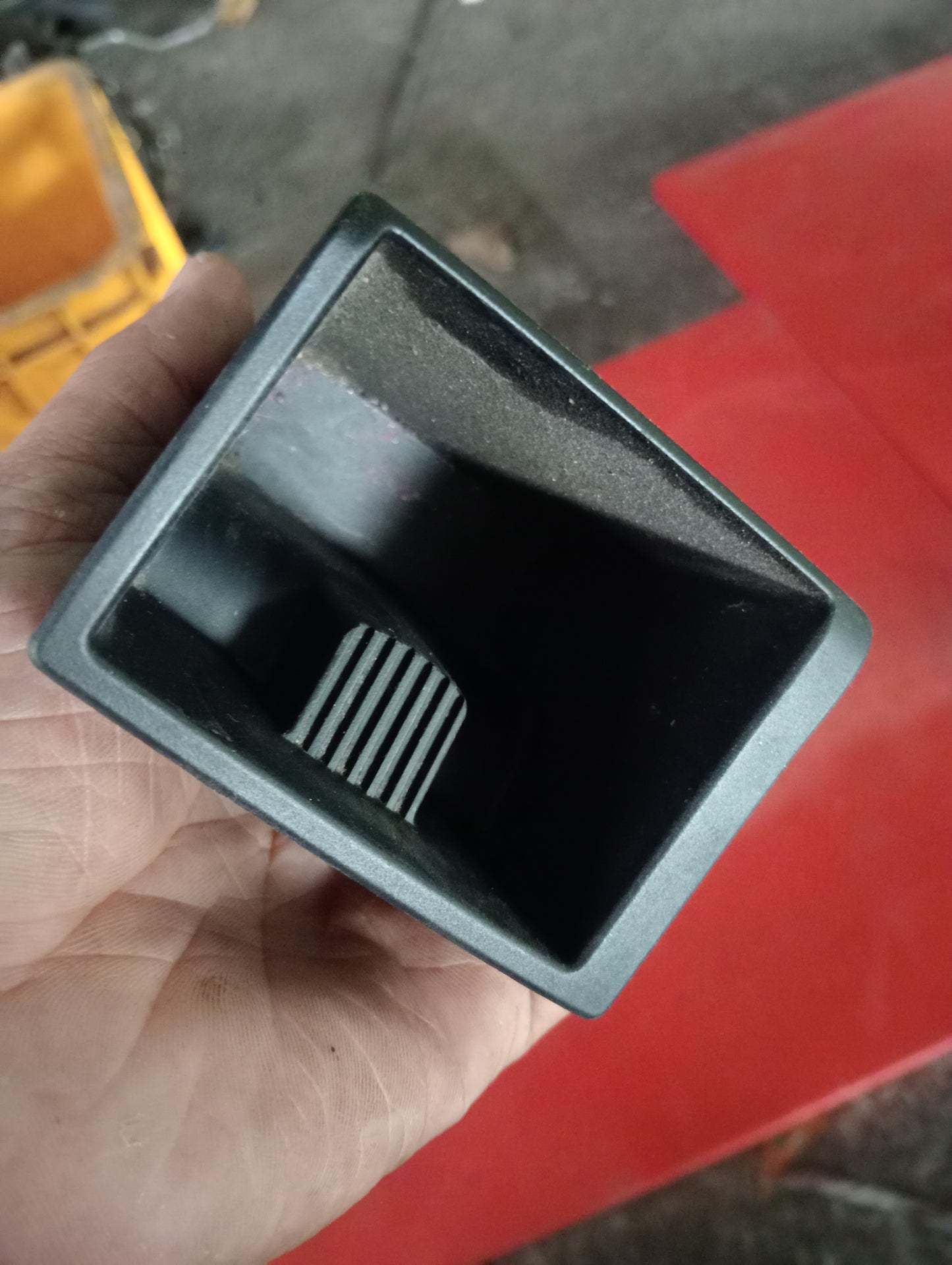 Ford Escape | 2.3 | Ashtray