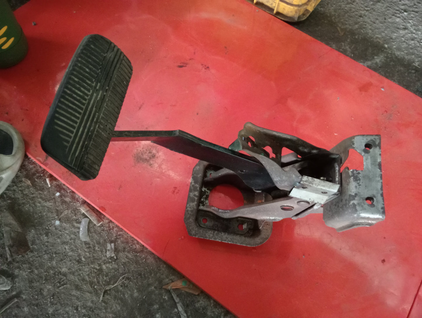 Nissan | X-Trail | Brake Pedal