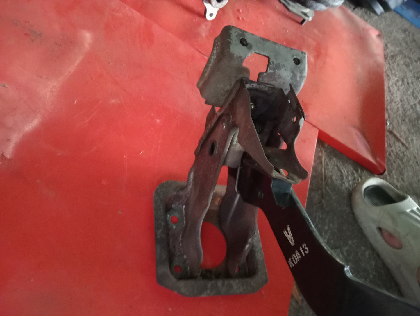 Nissan | X-Trail | Brake Pedal