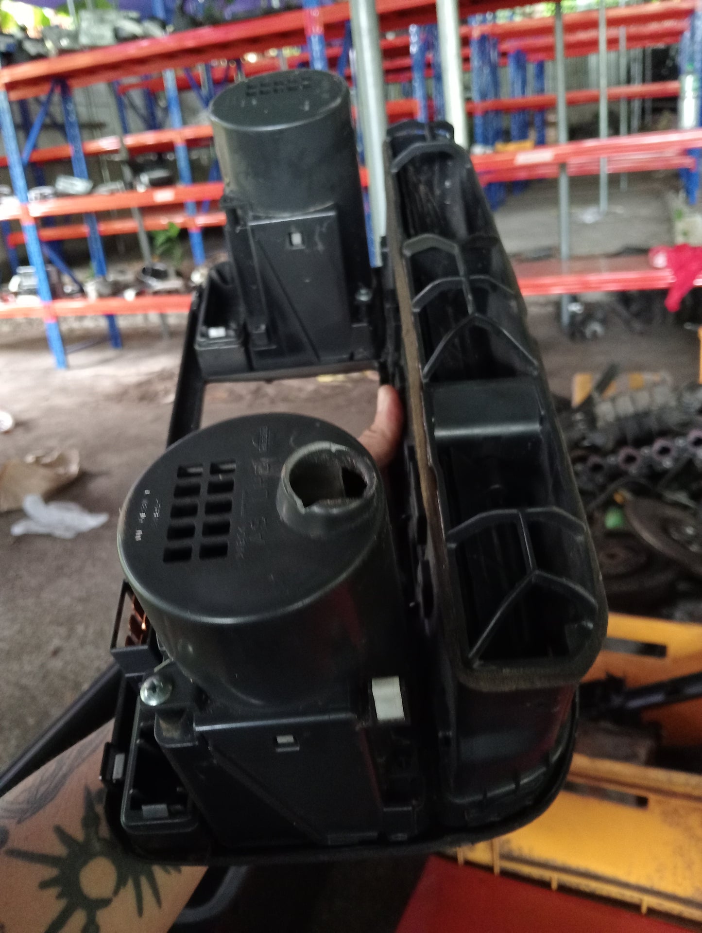 Nissan | X-Trail | Center Frame With AC Vents