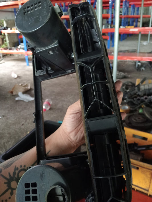 Nissan | X-Trail | Center Frame With AC Vents