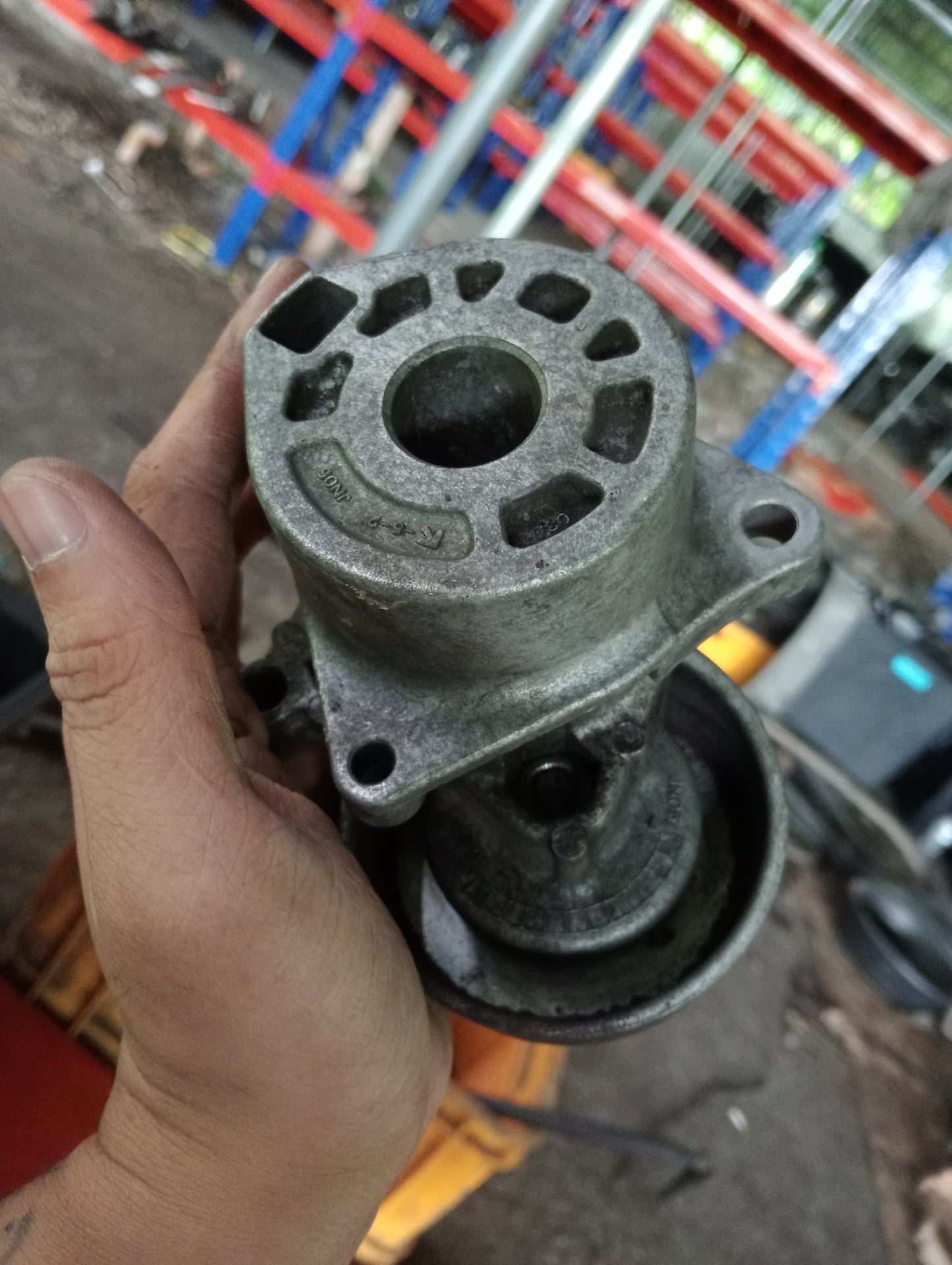 Nissan | X-Trail | Belt Tensioner