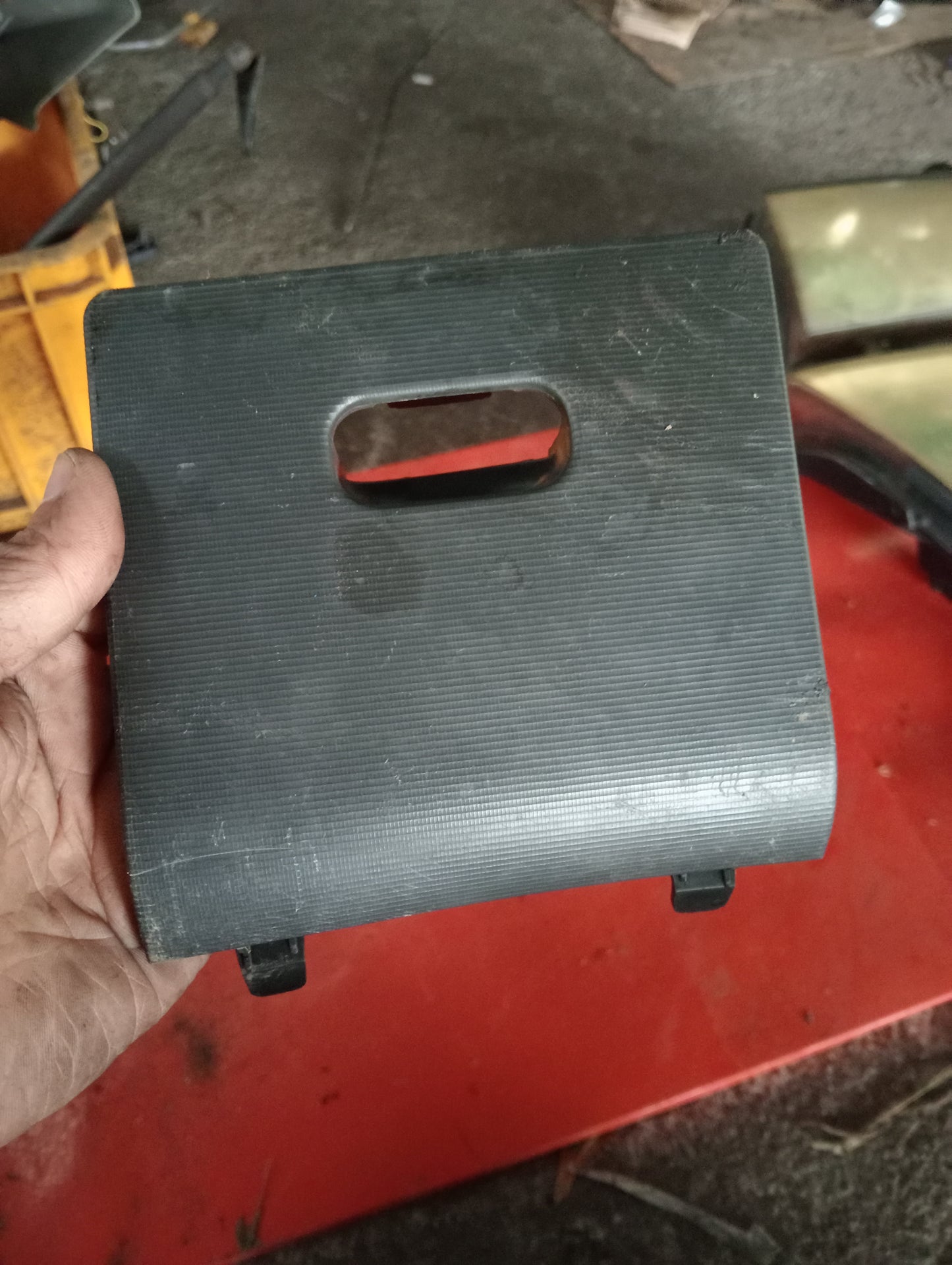 Nissan | X-Trail | Fuse box Dashboard Cover