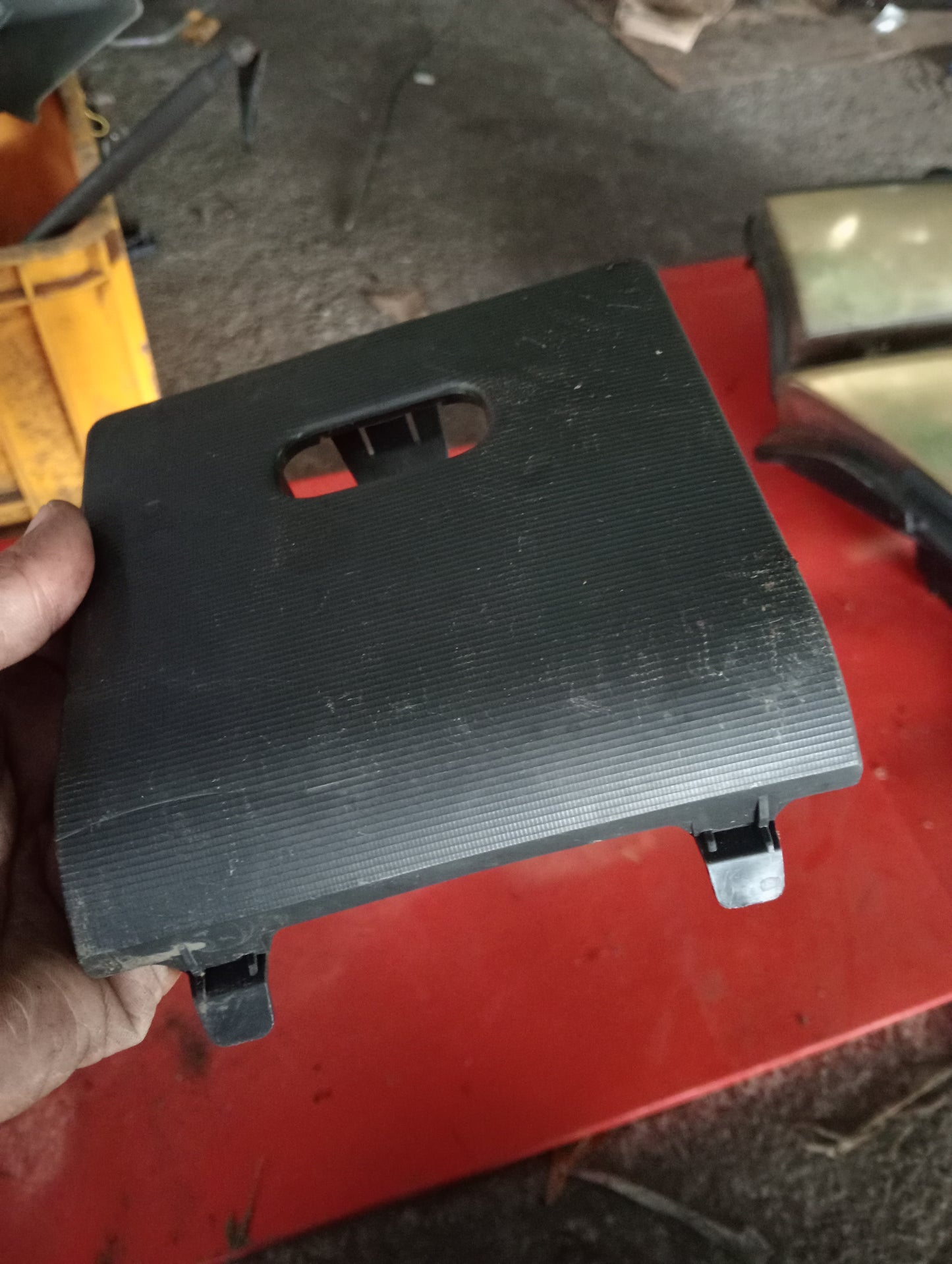 Nissan | X-Trail | Fuse box Dashboard Cover