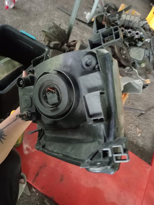 Nissan | X-Trail | Head Light Driver Side