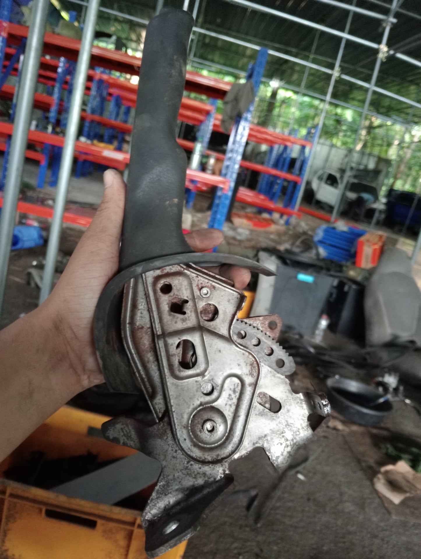 Nissan | X-Trail | Hand Brake