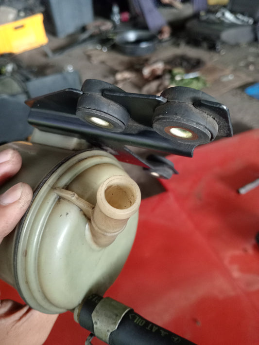 Nissan | X-Trail | Fluid Tank