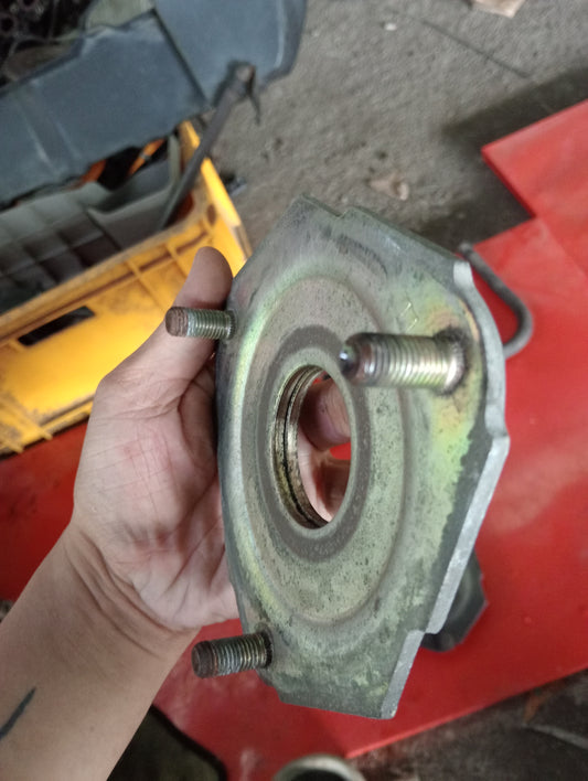 Nissan | X-Trail | Shocks Mounting