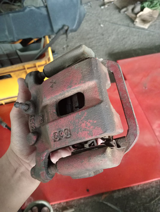 Nissan | X-Trail | Brake Caliper