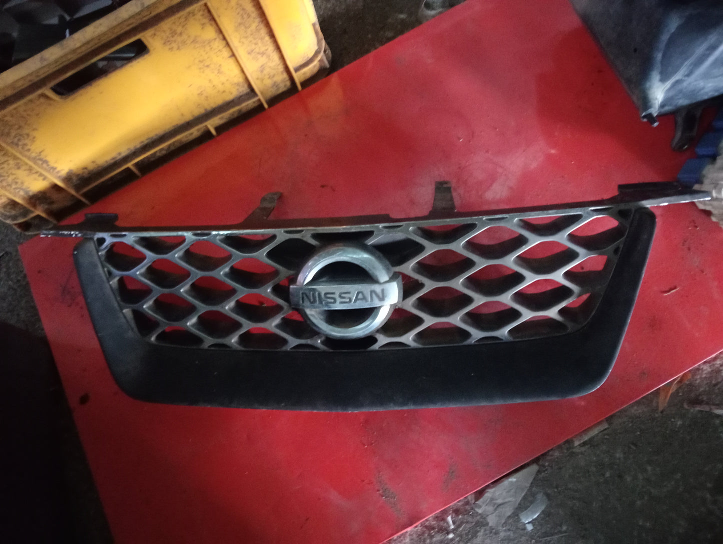 Nissan | X-Trail | Front Grill