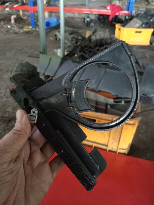 Nissan | X-Trail | Cup Holder