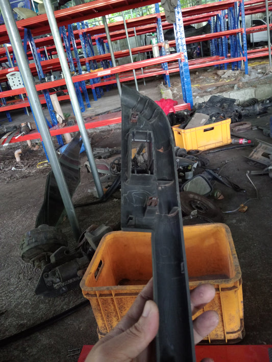 Nissan | X-Trail | Rear Passenger Side Window Switch Cover