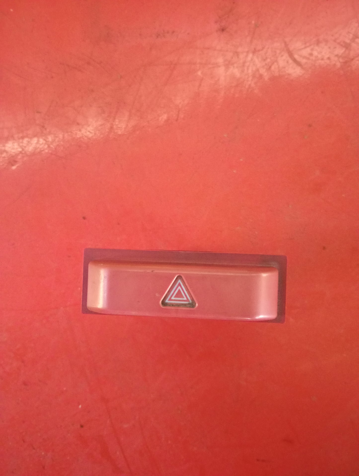 Nissan | X-Trail | Hazard Switch