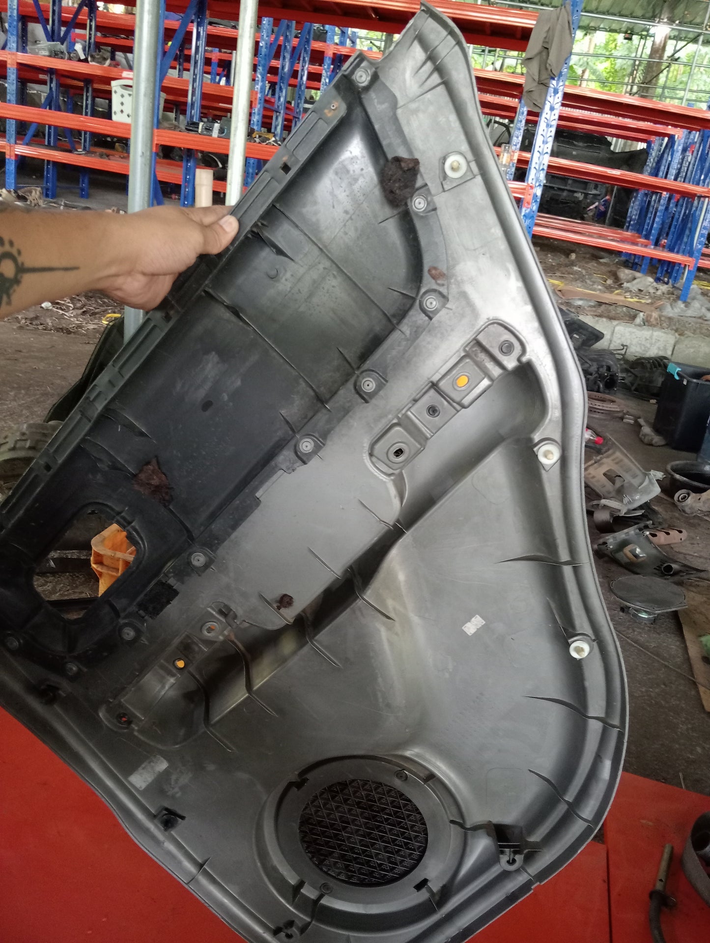 Nissan | X-Trail | Rear Driver Side Door Sidings