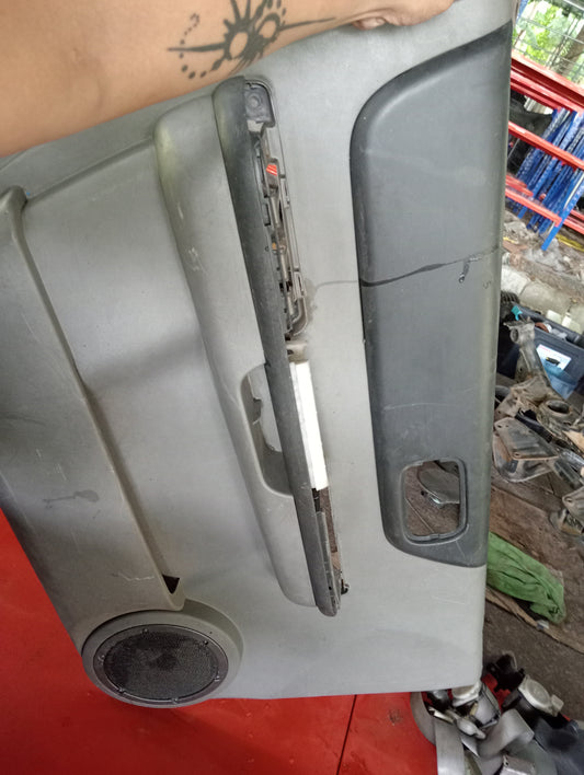 Nissan | X-Trail | Front Driver Side Sidings