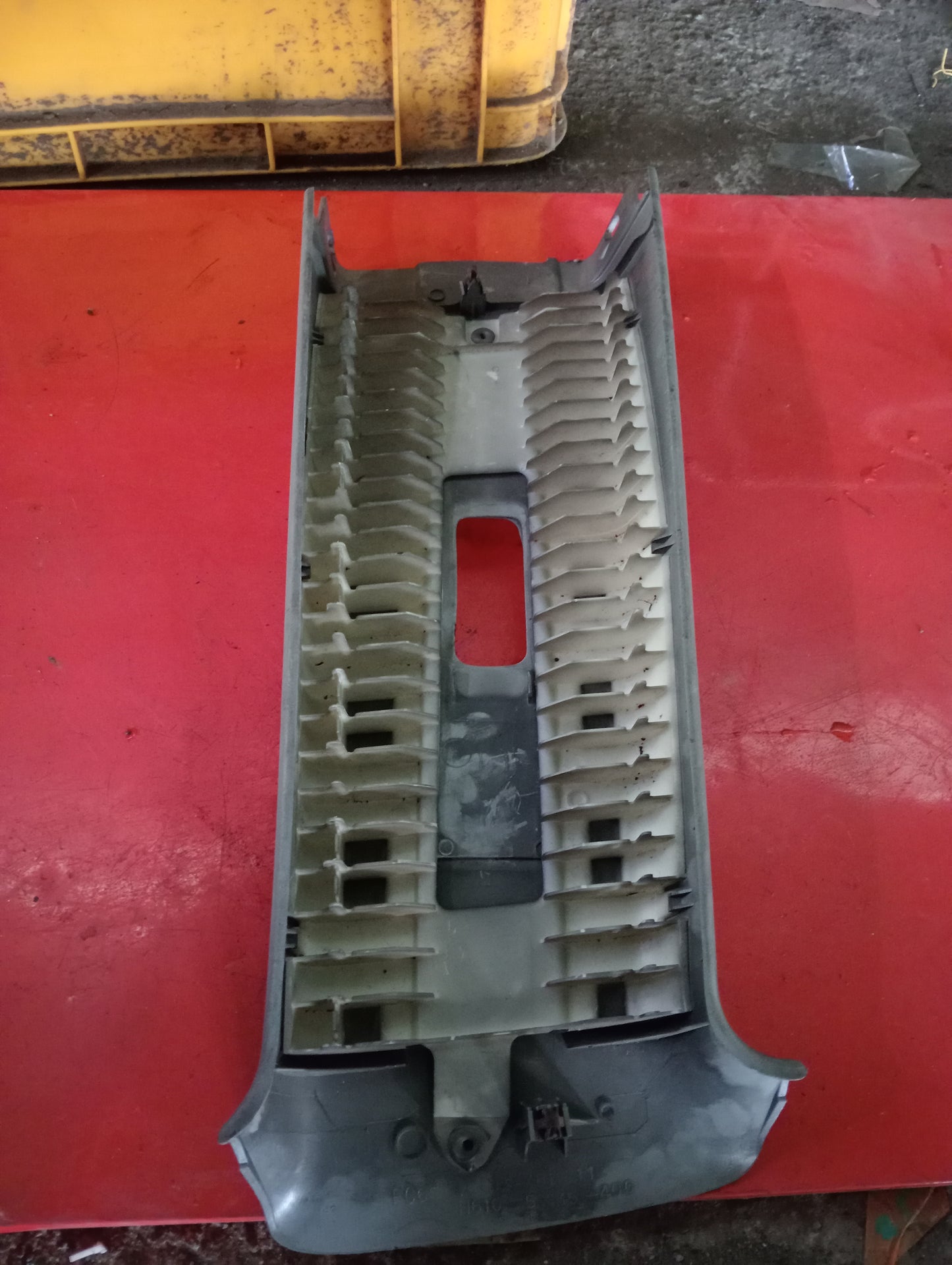 Nissan | X-Trail | Seat Belt Anchor Cover