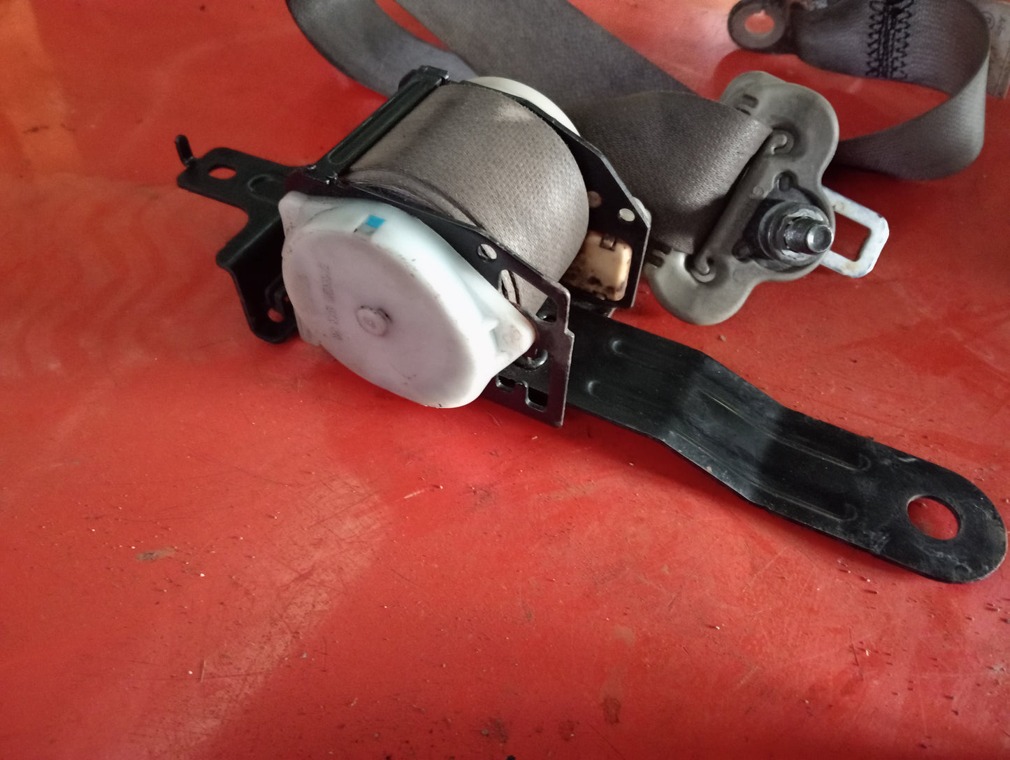 Nissan | X-Trail | Rear Driver Side Seat Belt