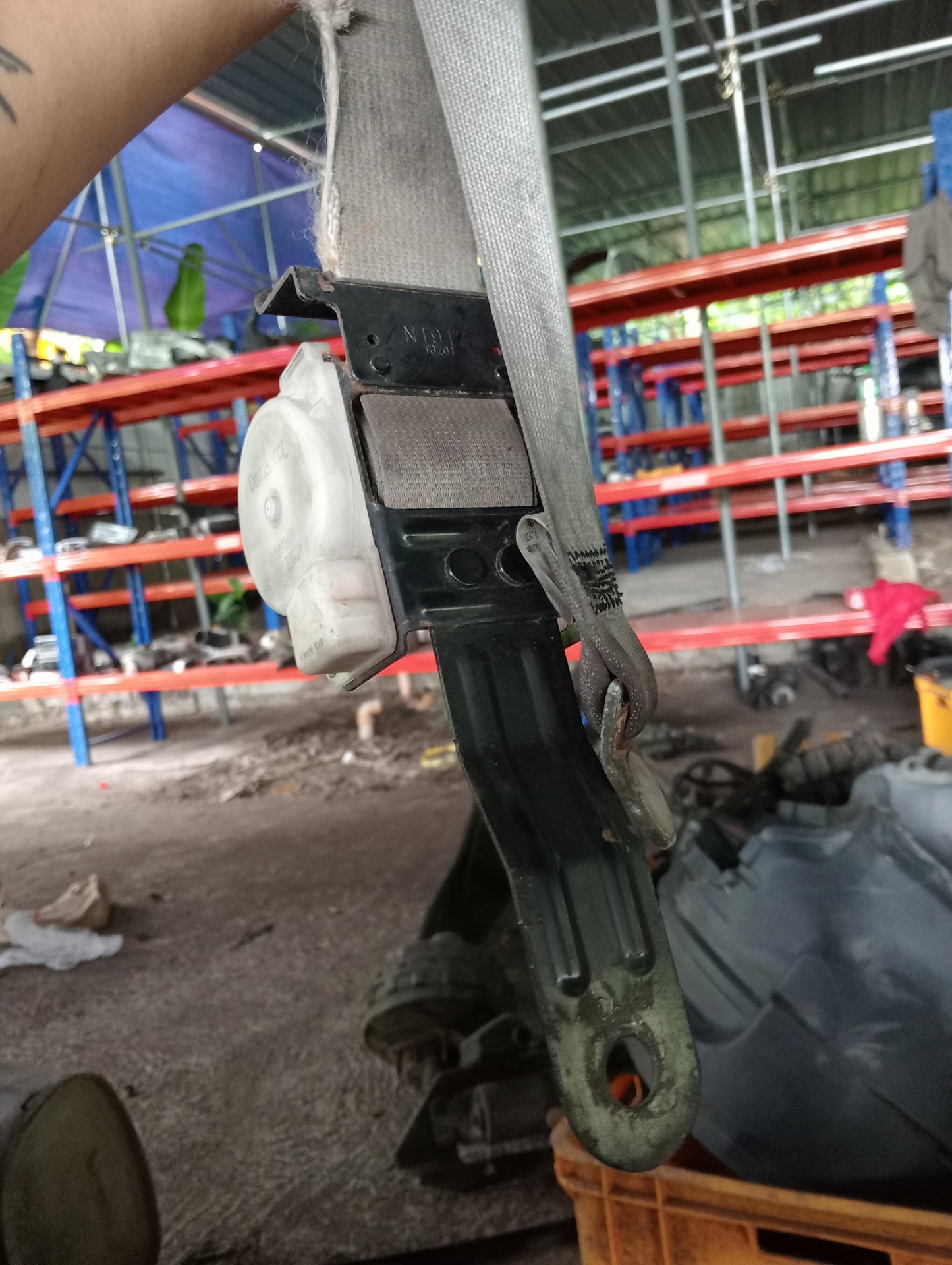 Nissan | X-Trail | Rear Driver Side Seat Belt