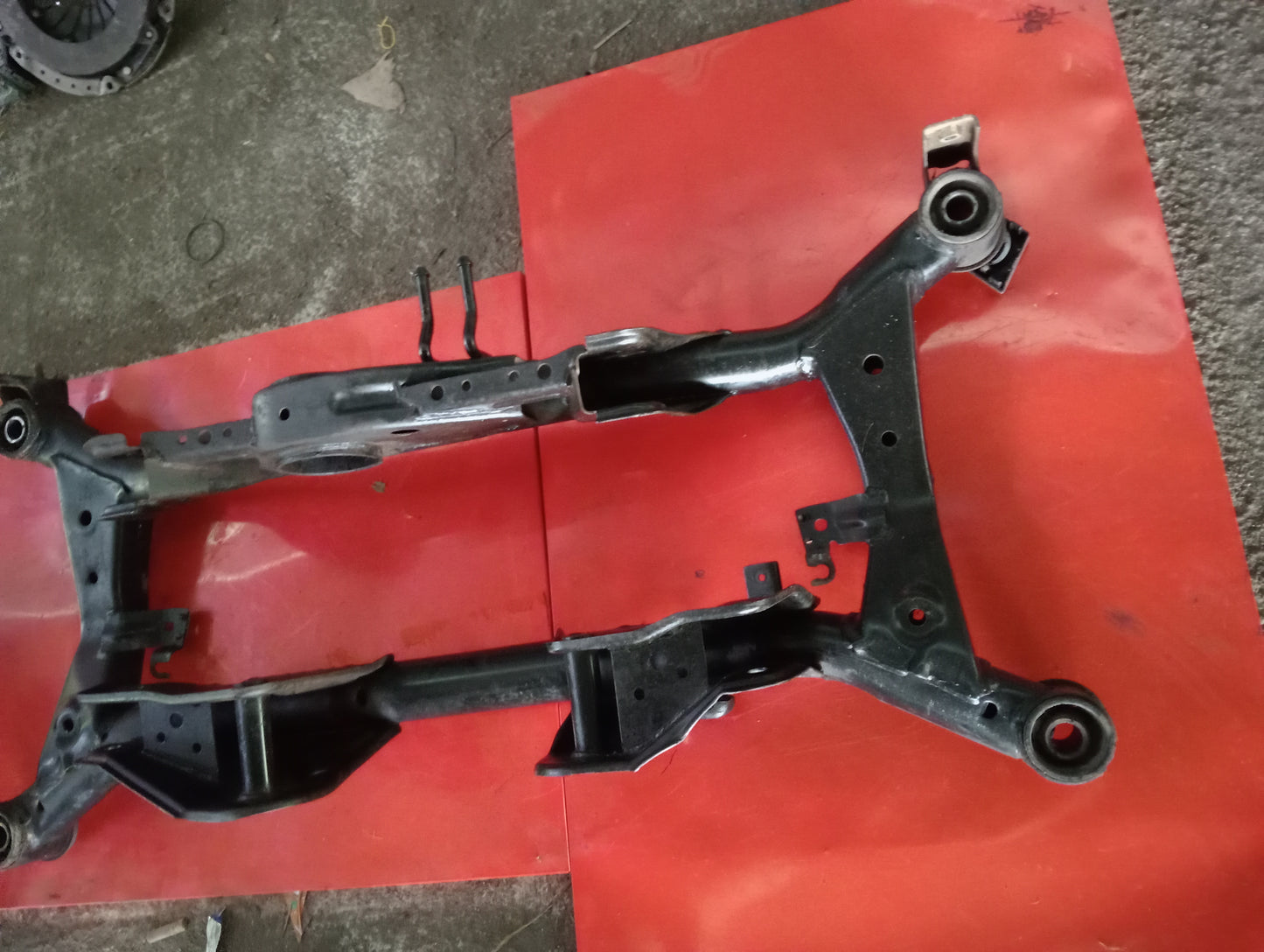 Nissan | X-Trail | Rear Cross Member