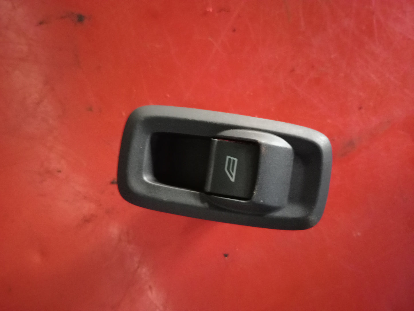 Ford Ecosport | Titanium | Power Window Switch