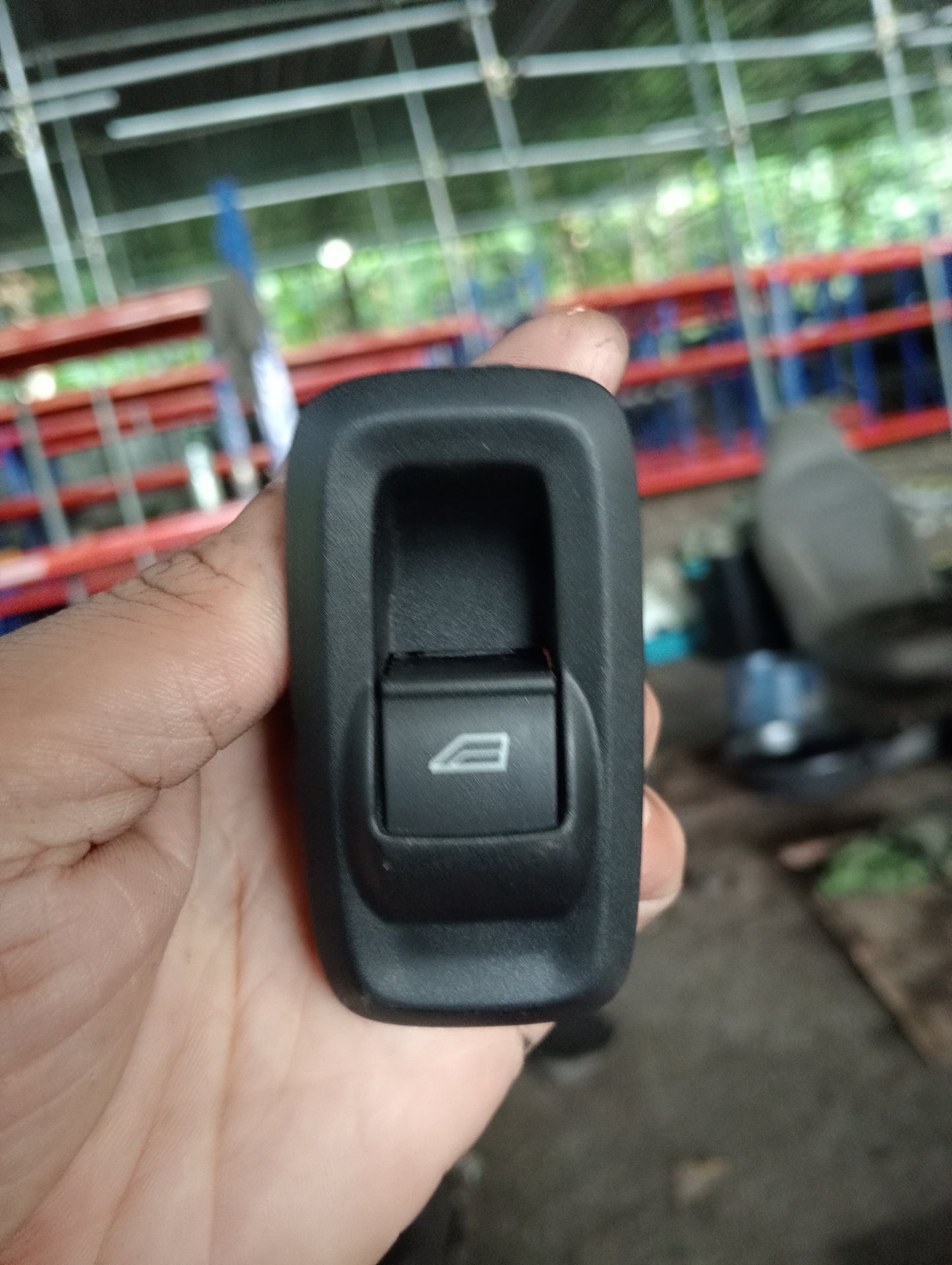 Ford Ecosport | Titanium | Power Window Switch