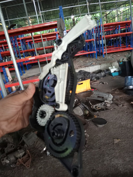 Ford Ecosport | Titanium | Aircon Box Gear