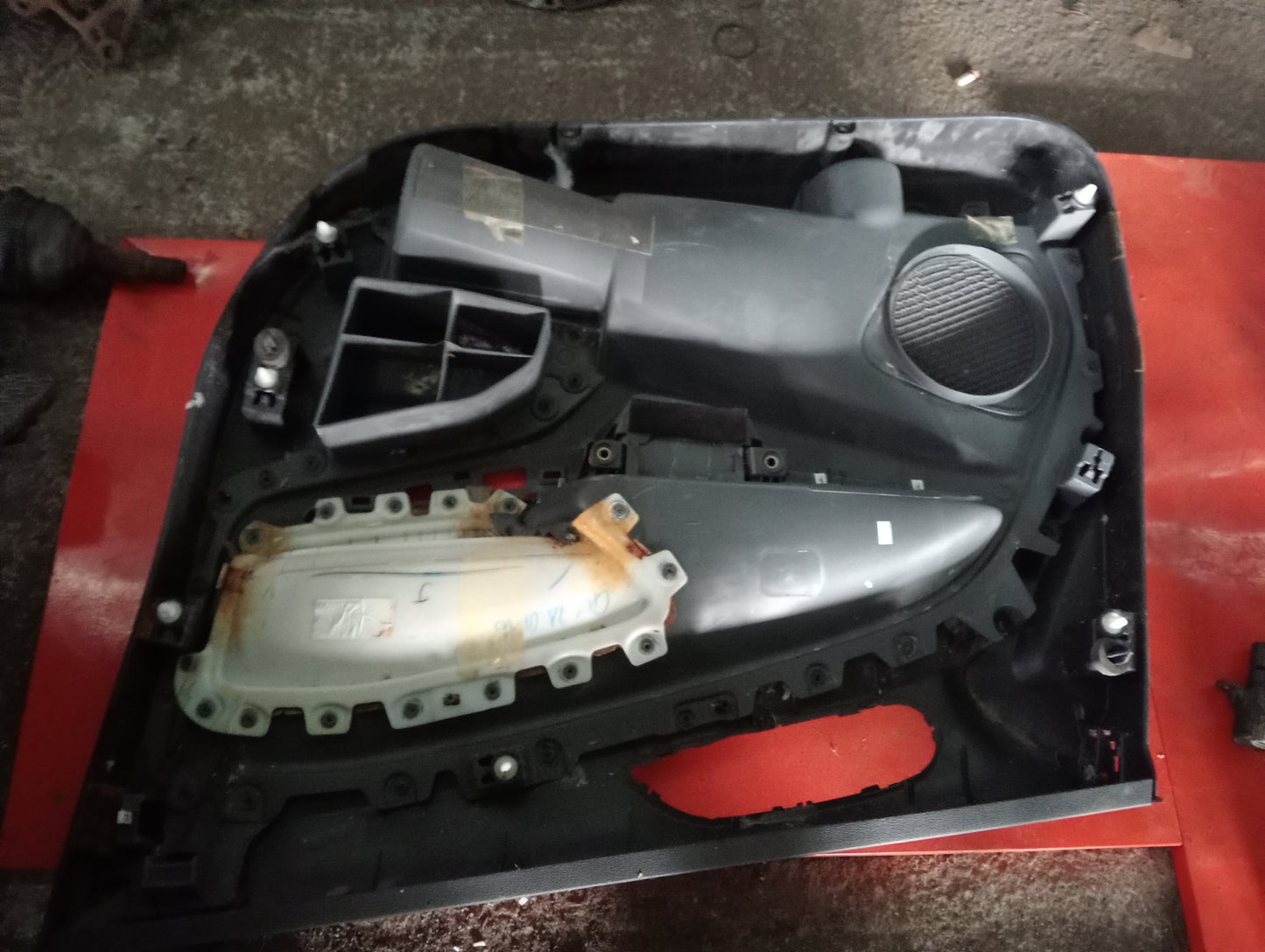 Ford Ecosport | Titanium | Front Driver Side Door Sidings